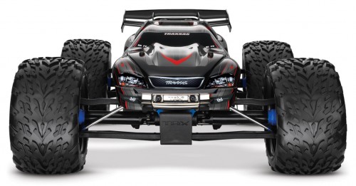 Traxxas E-Revo Brushless Edition von vorne