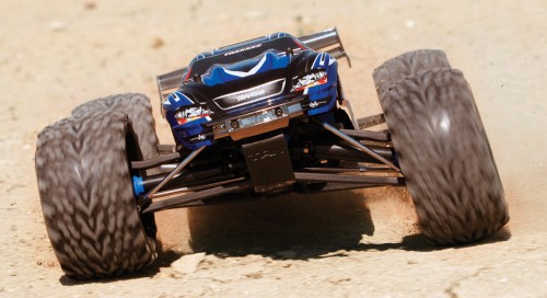 Traxxas E-Revo Brushless Edition im Einsatz