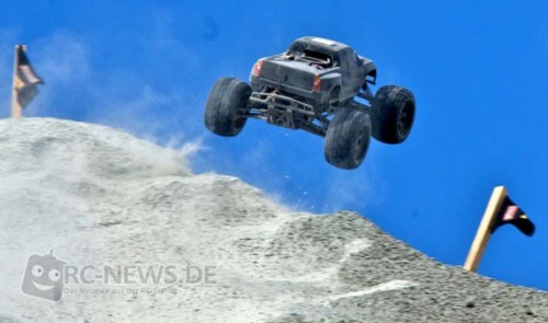 Savage Hill Climb in Island