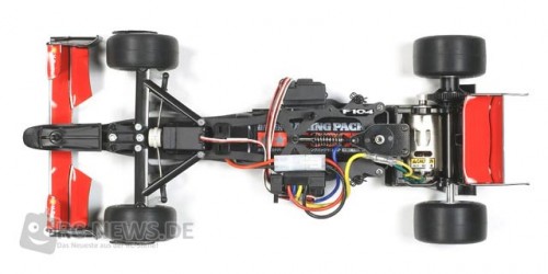 Das F104-Chassis des Tamiya Ferrari F60