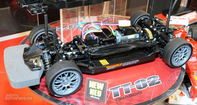 Tamiya-TT-02-Chassis-02