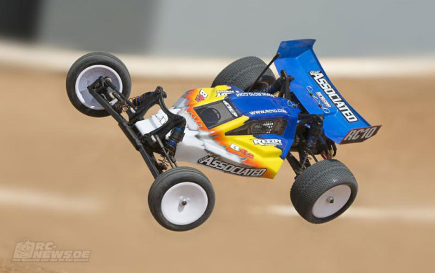 Team-Associated-RC10B4-2-RS-1