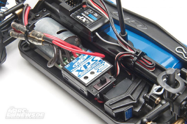 Team-Associated-APEX-MINI-1-18-Tourenwagen-3