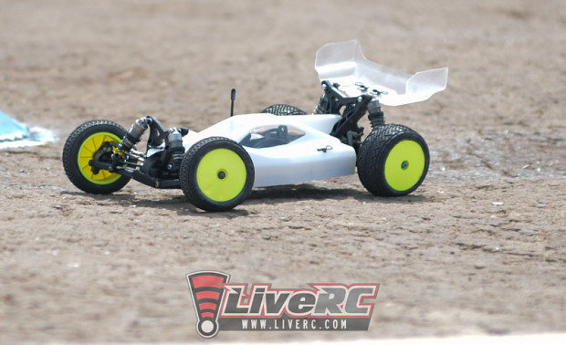 Losi-TLR44-4WD-Buggy