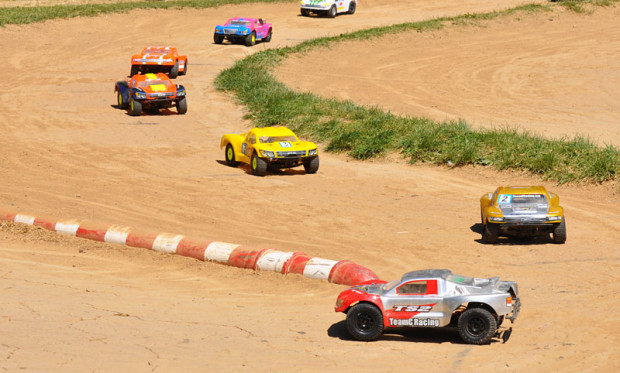 LRP-Offroad-Challenge-DM-2013-08