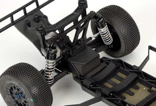 PRO-2-2WD-1-10-Short-Course-Truck-6