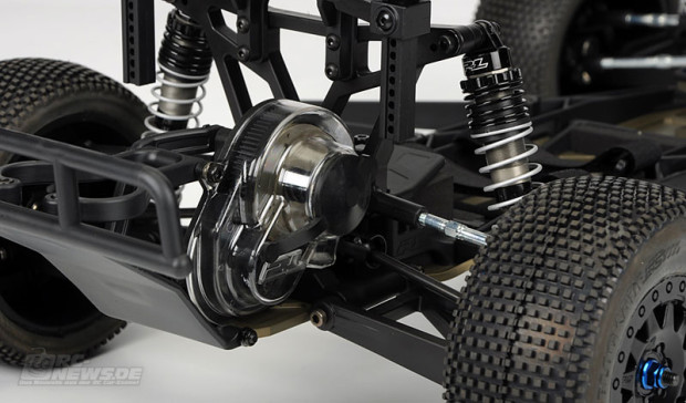 PRO-2-2WD-1-10-Short-Course-Truck-8