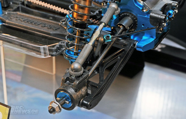 Spielwarenmesse-2014-Tamiya-TRF503-Chassis-Kit-Buggy-4