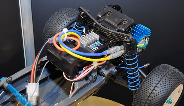 Spielwarenmesse-2014-Tuningteile-fuer-Tamiya-DT-03-4