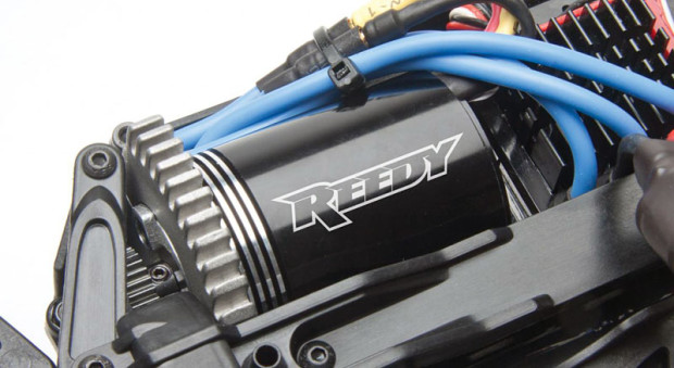 Team-Associated-Apex-Scion-Racing-FR-S-Apex-Lexus-RC-F-4