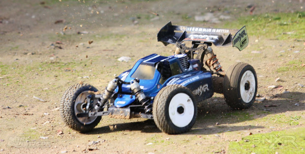 Testbericht-LRP-S8-NXR-1-8-Nitrobuggy-06