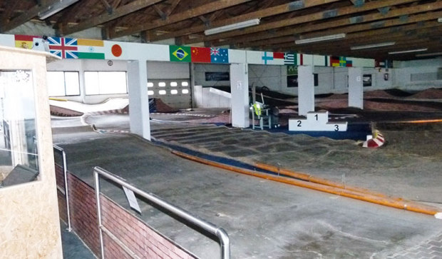 Brand-in-der-Indoor-Rennstrecke-Czypu-Drom-2