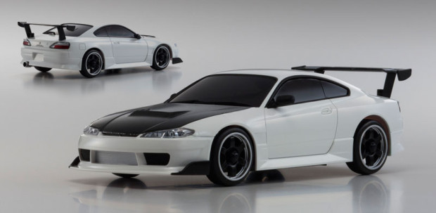 Kyosho-Mini-Z-AWD-Nissan-Silvia-S15-Mazda-RX-7-FC3S-3