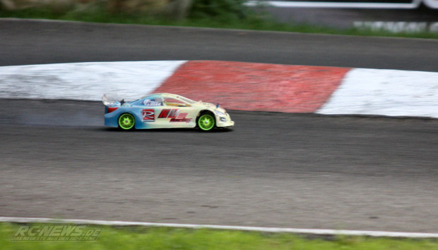 Praxistest-KM-Racing-H-K1-Meen-Version-auf-der-Rennstrecke-03