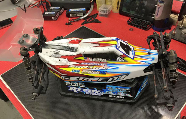 Serpent-Spyder-SRX4-4WD-Buggy-Billy-Easton-1