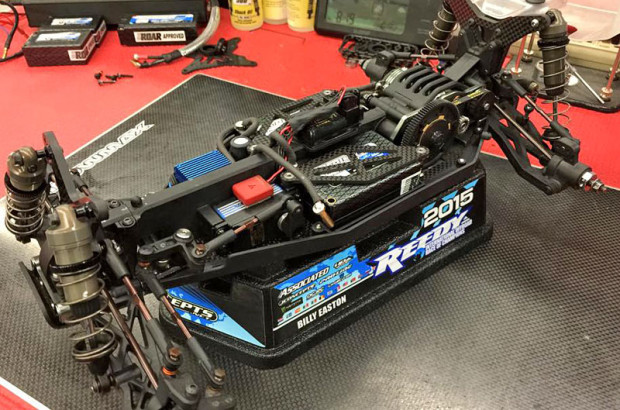 Serpent-Spyder-SRX4-4WD-Buggy-Billy-Easton-3