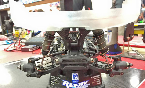 Serpent-Spyder-SRX4-4WD-Buggy-Billy-Easton-4
