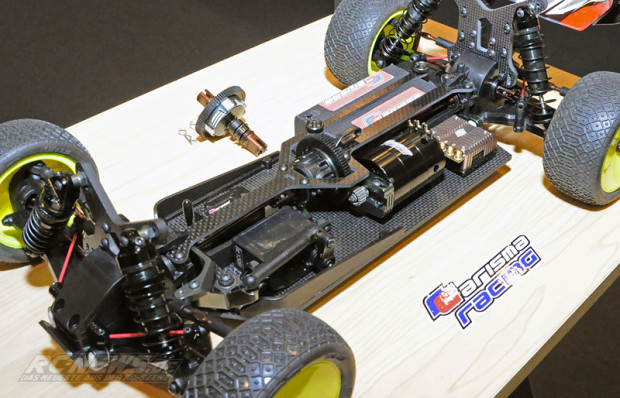 Spielwarenmesse-2015-Carisma-4XS-1-10-4WD-Wettbewerbsbuggy-2