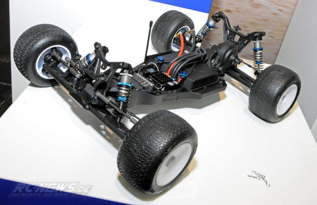 Spielwarenmesse-2015-Team-Associated-T5M-Truck-2