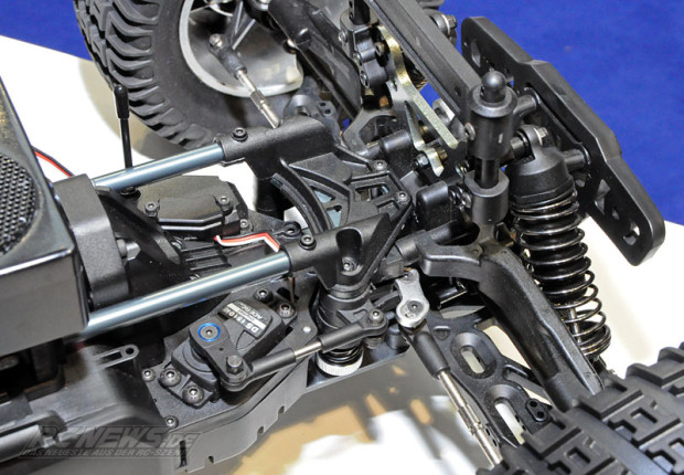 Spielwarenmesse-2015-Thundertiger-K-Rock-MT4-G5-1-8-Brushless-Monster-3