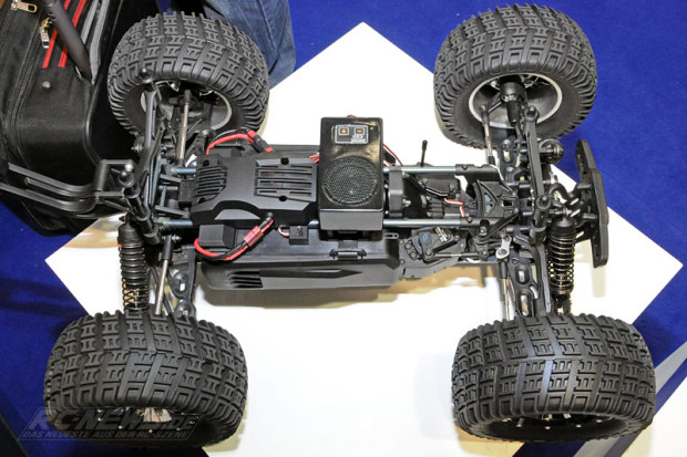 Spielwarenmesse-2015-Thundertiger-K-Rock-MT4-G5-1-8-Brushless-Monster-5