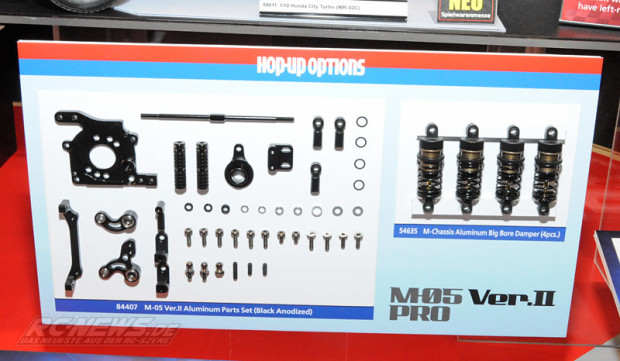 Spielwarenmesse-2015-Tamiya-M-05-Ver-II-Aluminium-Parts-Set-Big-Bore-Daempfer-1
