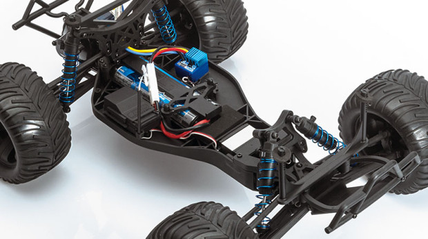 LRP-S10-Twister-2-Monster-Truck-Limited-Edition-2
