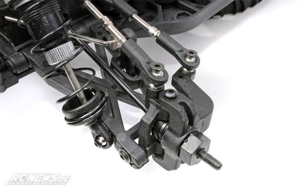 Test-Quanum-Vandal-XL-4WD-Buggy-09