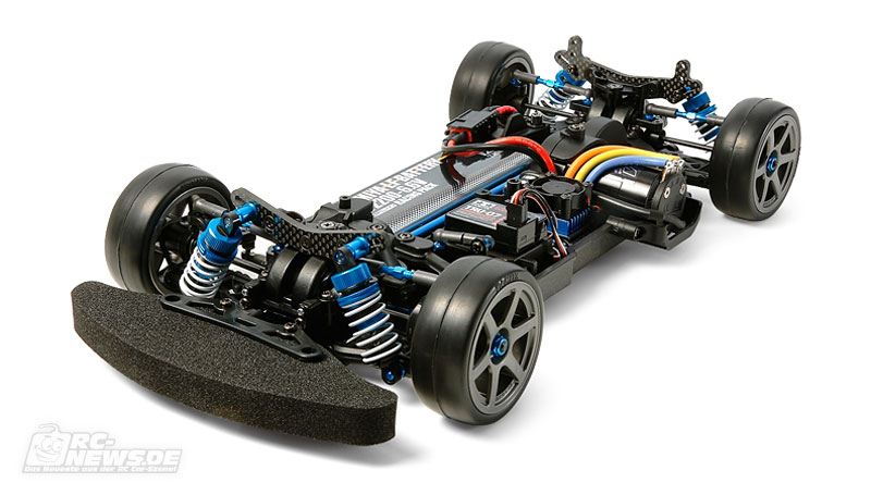Tamiya TB-04 PRO Tourenwagen mit Kardanantrieb